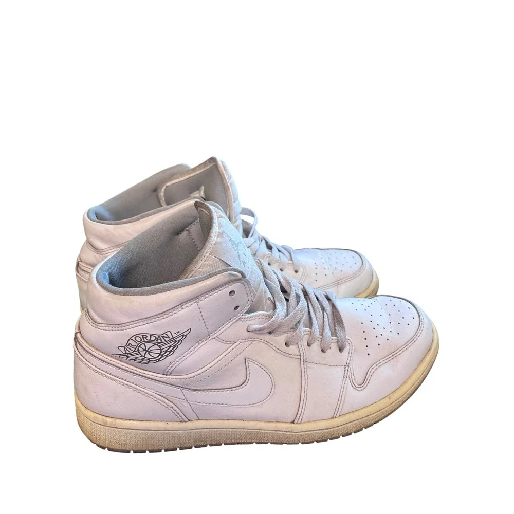 Jordan 1 Mid Triple White Mens‎ Basketball Sneakers 554724-112 Size 10